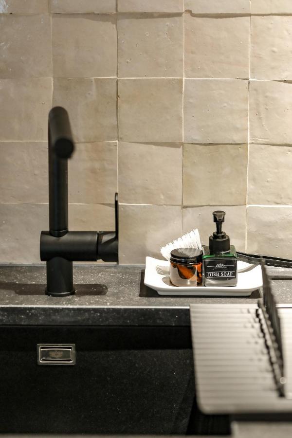 Aparthotel Couleur Basilic Rochefort Zewnętrze zdjęcie